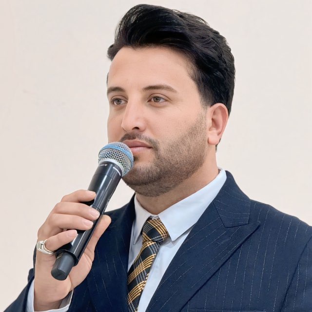 دانلود آهنگ دوسیب سرخ و نارنجی به دست لیلی از علی طاهرپور + پخش آنلاین